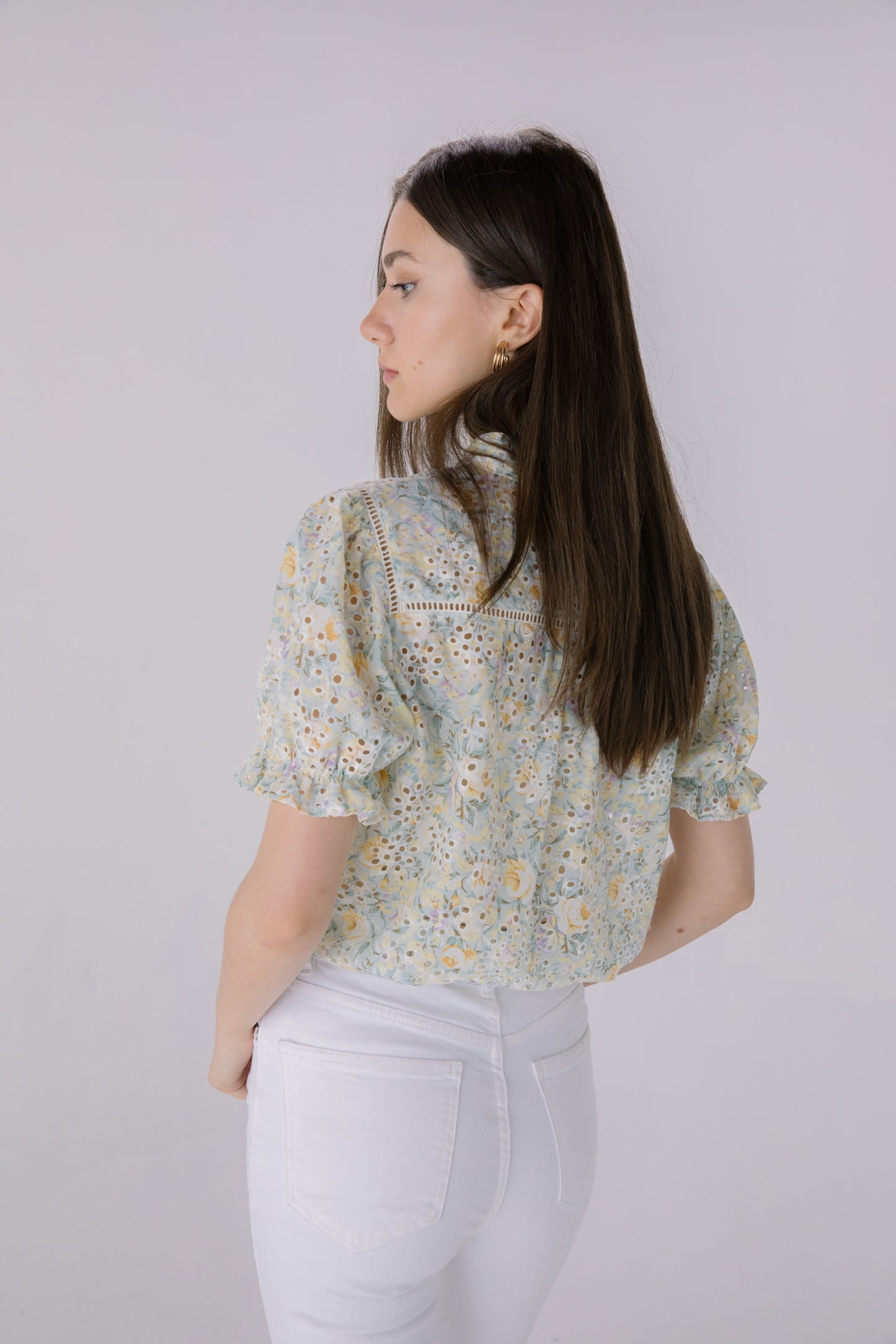 Floral Printed Eyelet Puff Sleeve Top